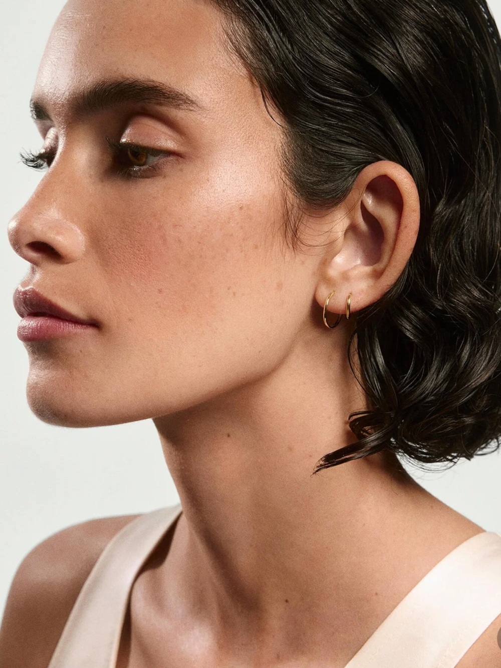 Mejuri small gold hoops